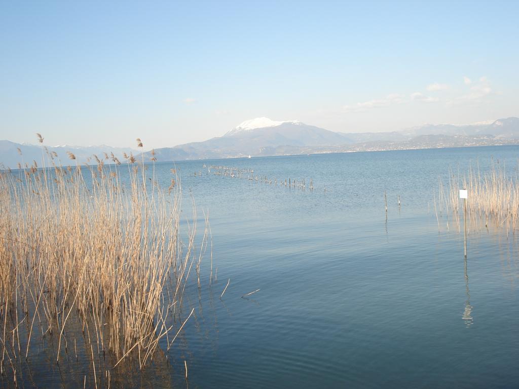 Appartamenti Fiordaliso Sirmione Exterior photo